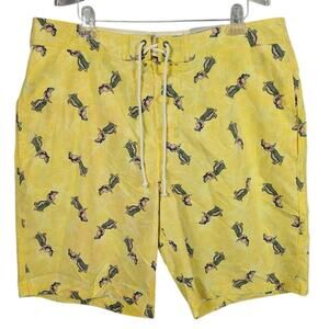 Madison Swim Trunks Mens XL Yellow Hula Girl Mesh Lining Back Pocket Beachy READ